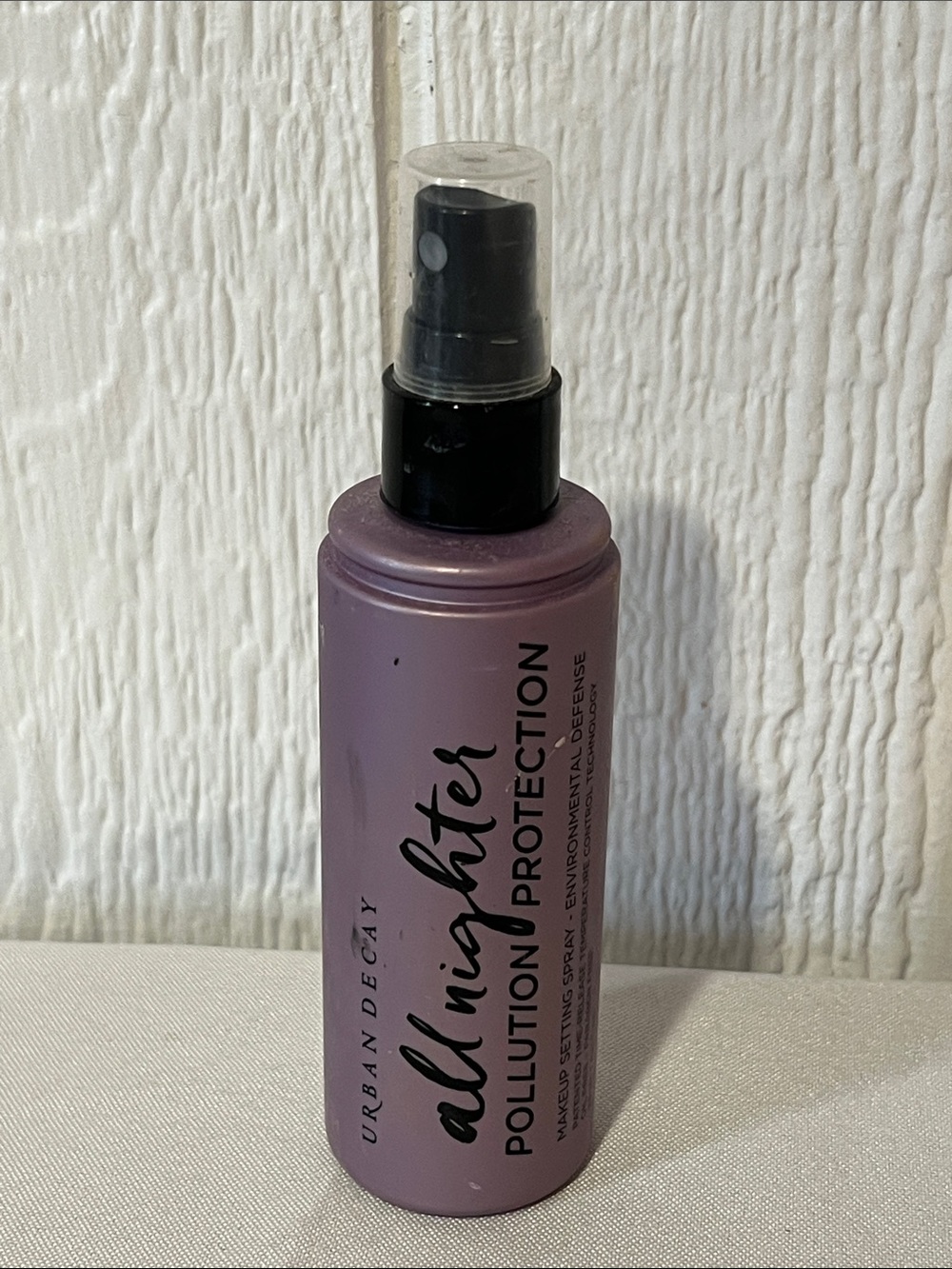 Urban Decay All Nighter Pollution Protection Spray — purple